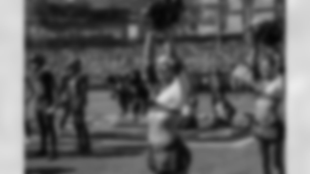 Cheer_WEB_100525-112