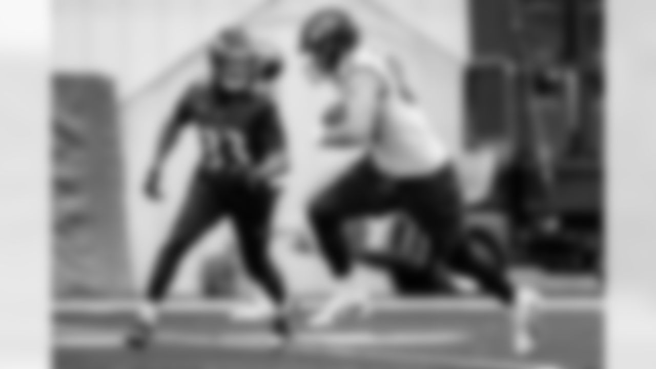CB Anthony Kendall (left) & TE Mark Andrews (right)