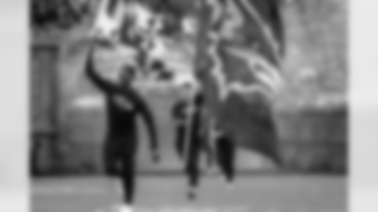 CHEER_WEB_112325-112