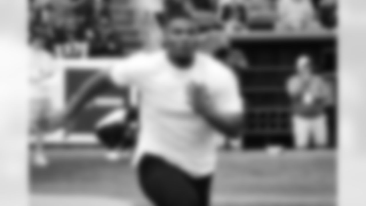 ILB Trenton Simpson