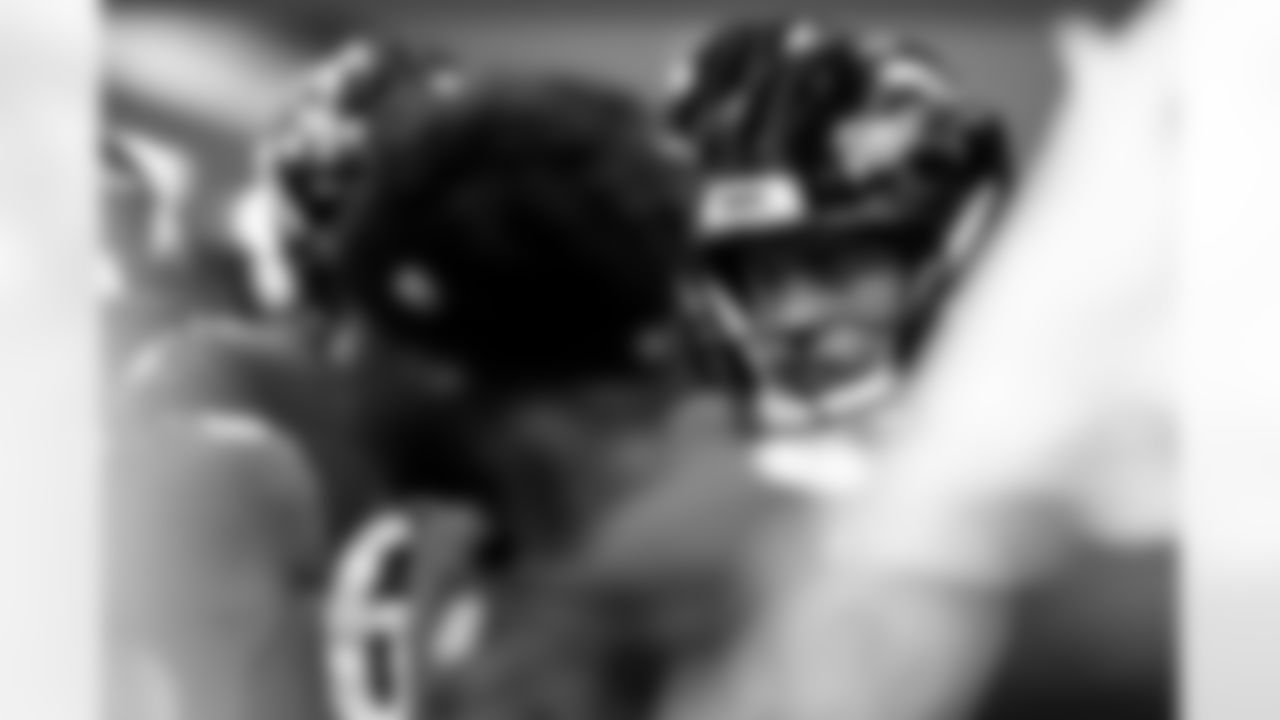 OLB Mike Green