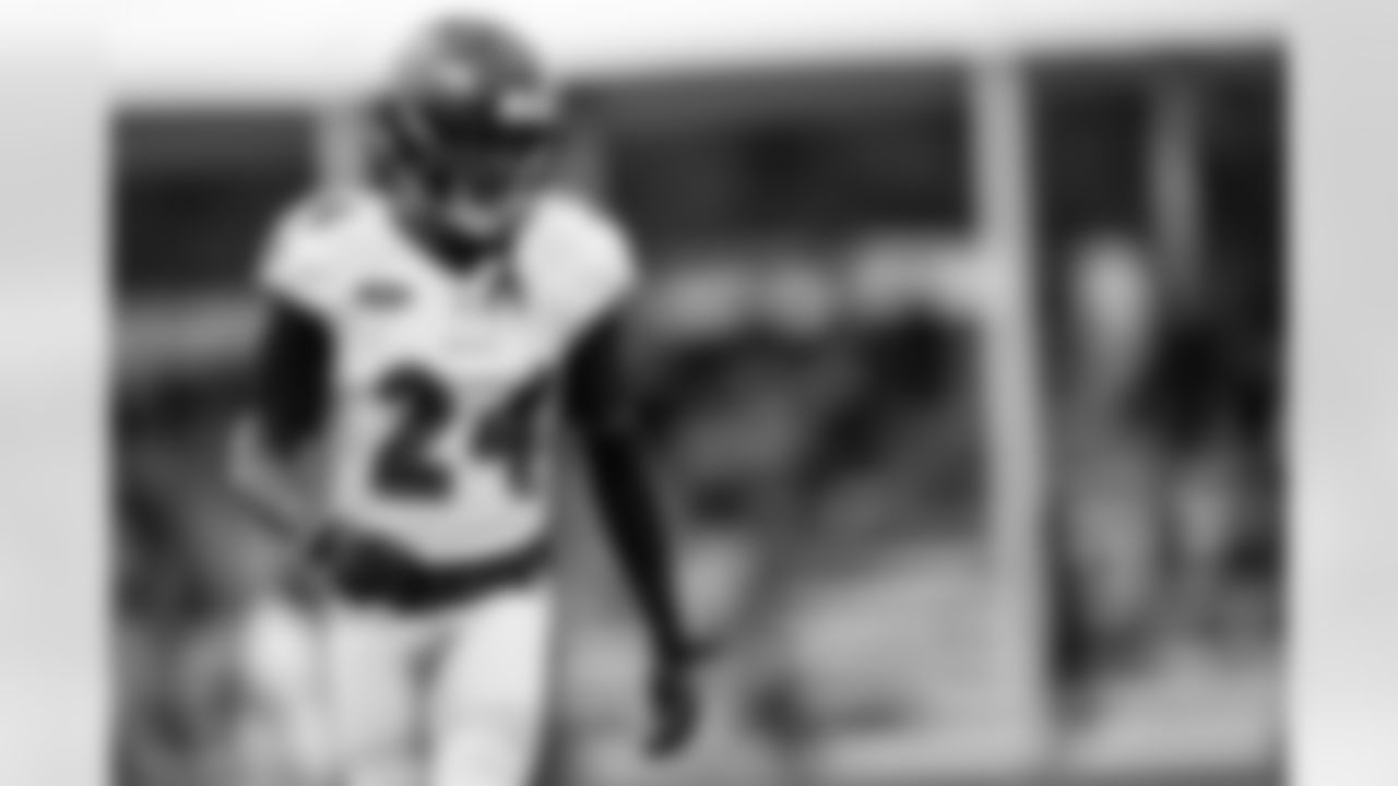 S Malaki Starks
The rookie first-round pick made one of training camp's most impressive interceptions with a leaping snare in the back of the end zone. Starks also had some strong battles with veteran tight end Mark Andrews. While Starks didn't have a laundry list of flashy plays, he stepped into the first-team defense without a hitch and was almost always in the right place at the right time.