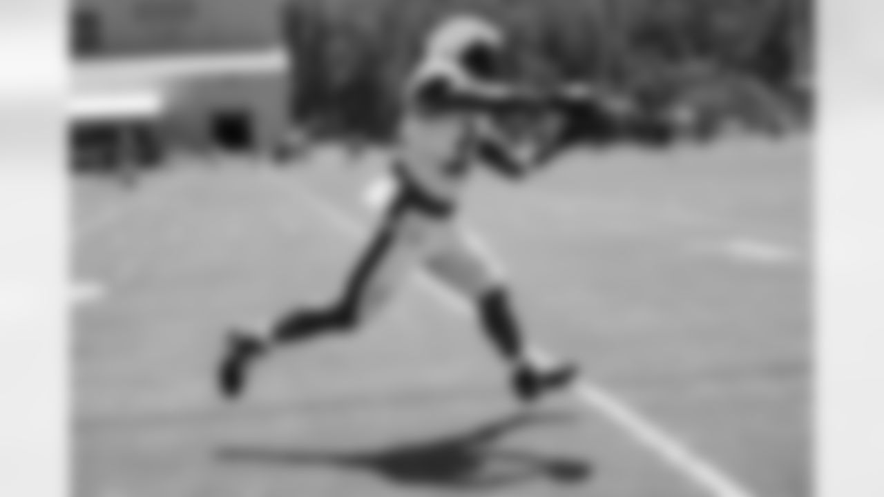 ILB Trenton Simpson