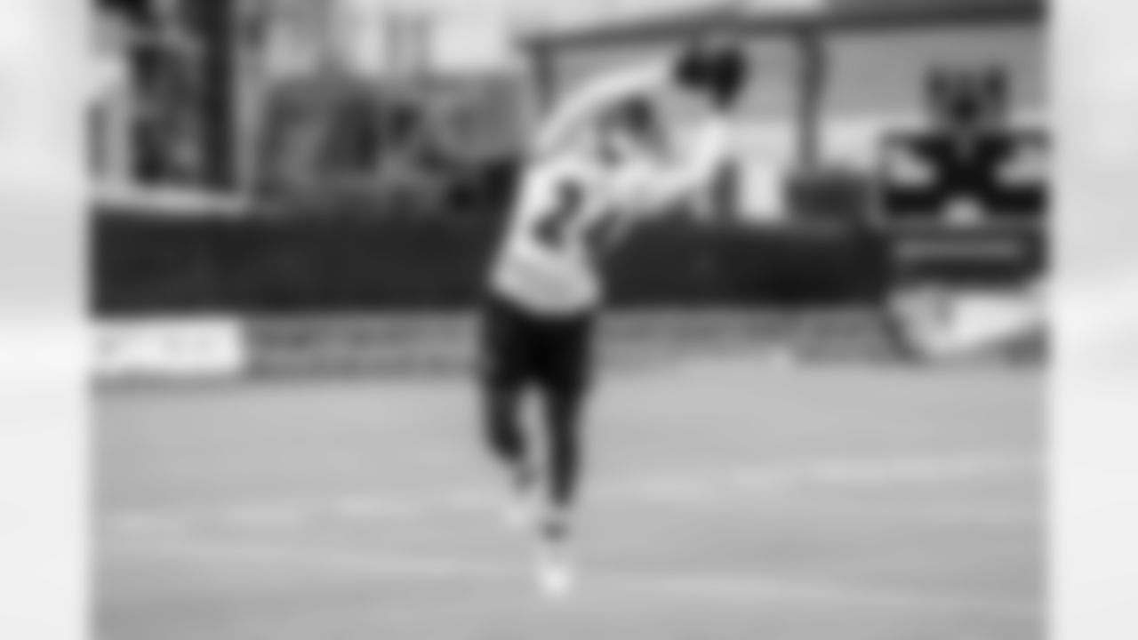 S Malaki Starks
Showing leadership both on and off the field, Starks made plays and carried himself like a vet during OTAs. Starks looked very steady handling the high expectations that come with being a first-round pick.