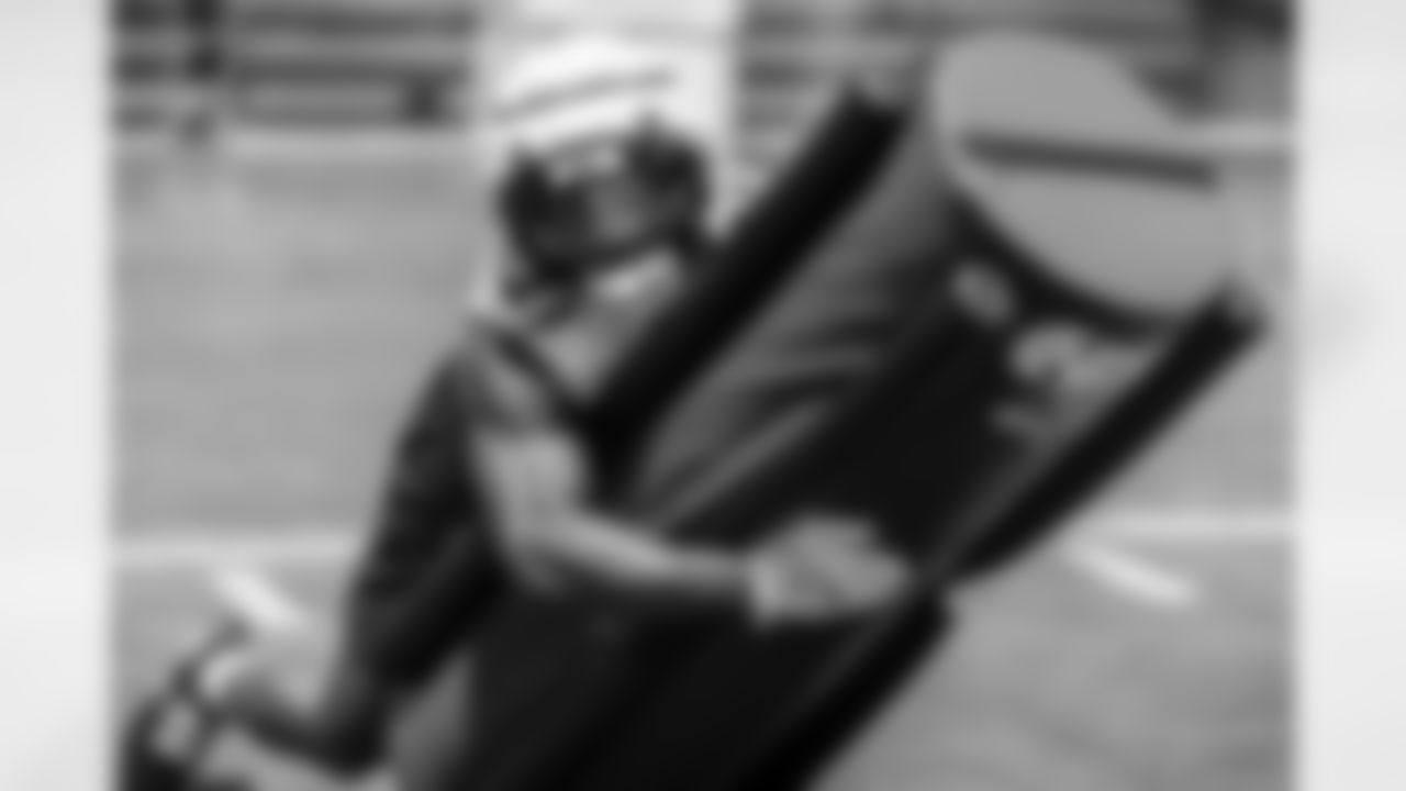 ILB Trenton Simpson