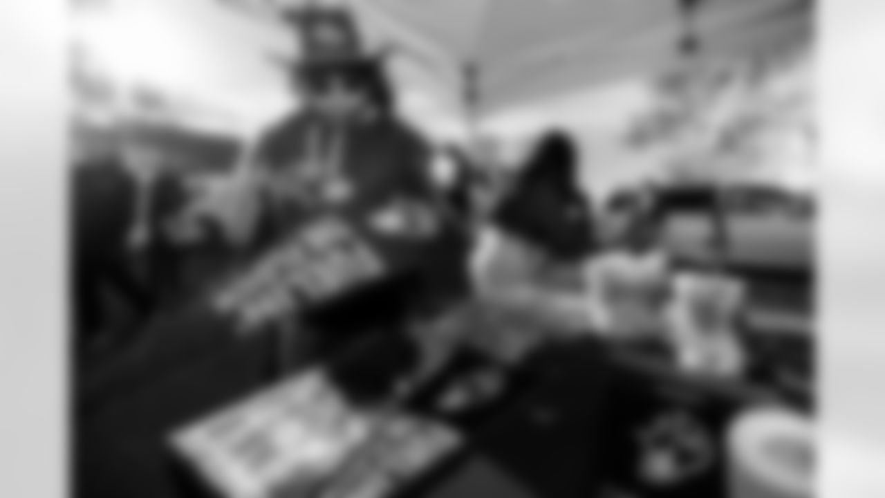 011_20251114_Purple_Caravan_sh_0536