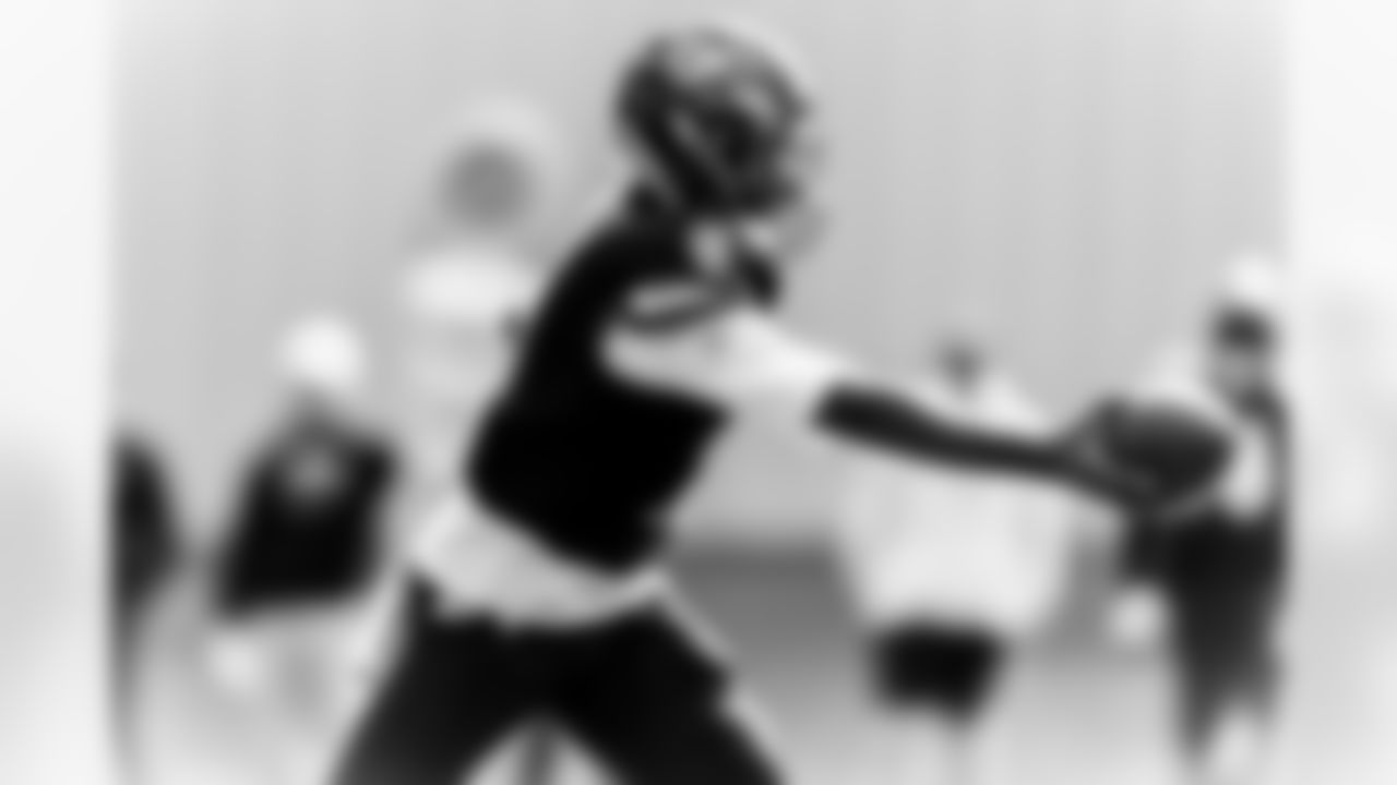 QB Tyler Huntley