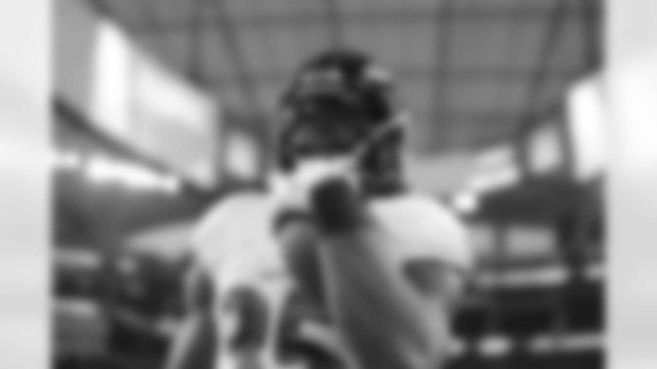 RB Gus Edwards