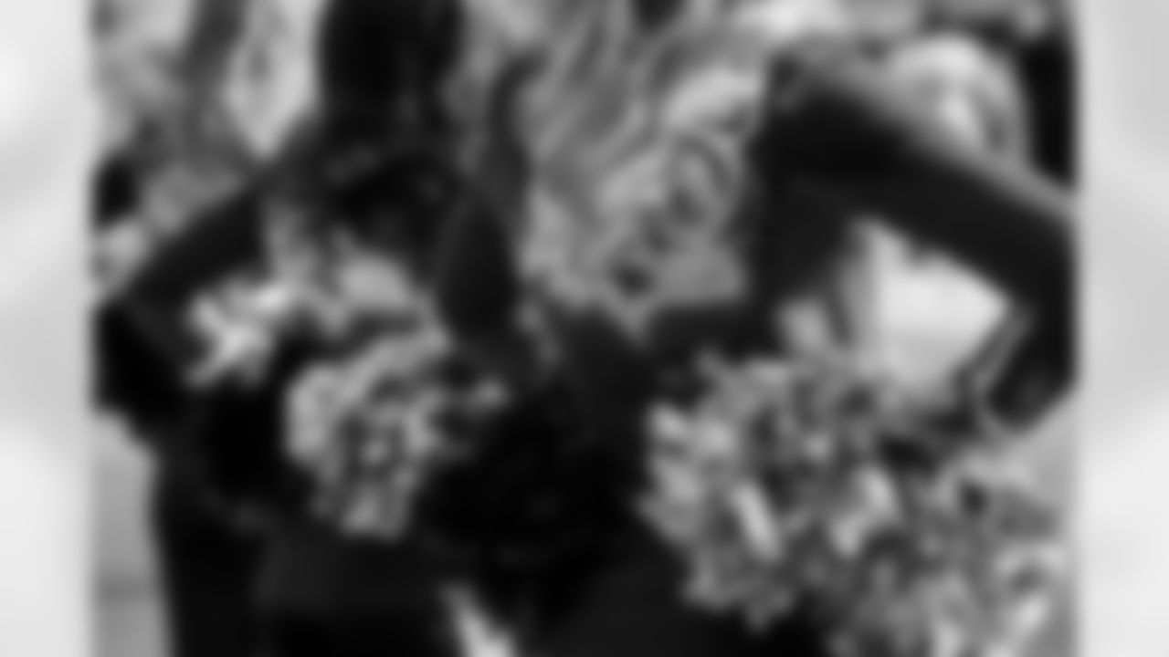 CHEER_WEB_120725-127