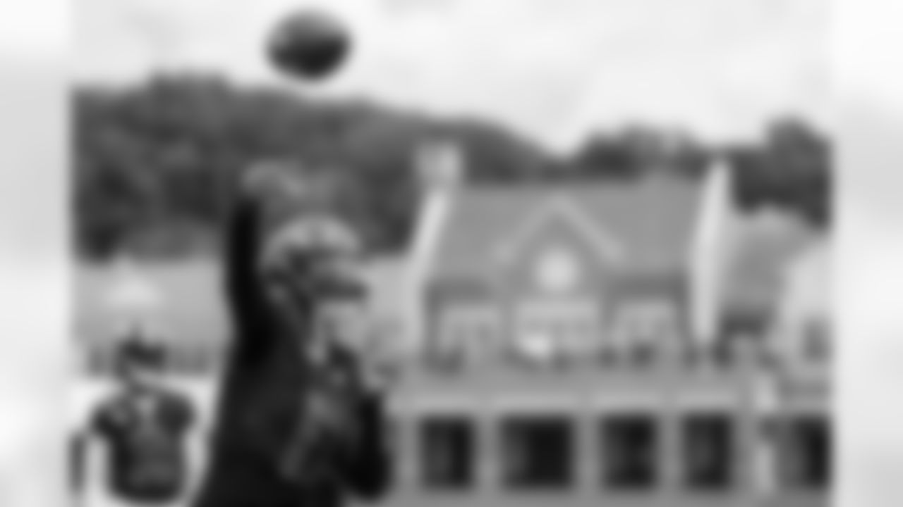 QB Josh Johnson