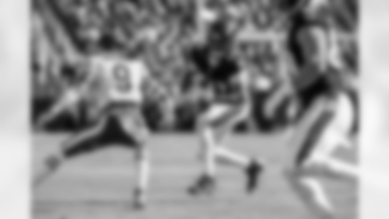 TE Isaiah Likely