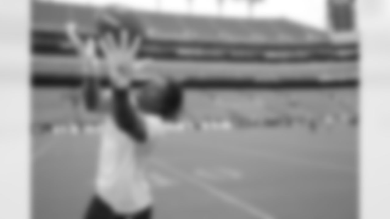 TE Isaiah Likely