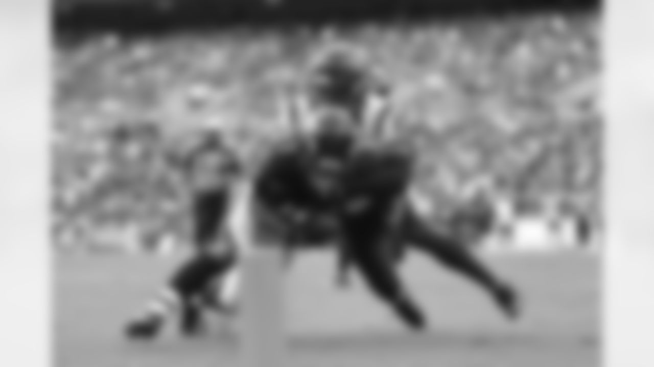 RB J.K. Dobbins, Ravens
Dobbins has the talent to be one of the top backs in the league, but a major knee injury and now a torn Achilles have sidelined him. Dobbins is running again and is determined to make another comeback and stay on the field.