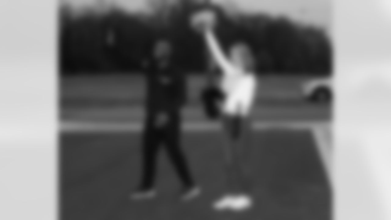 ThanksgivingTurkeys_112125ph27