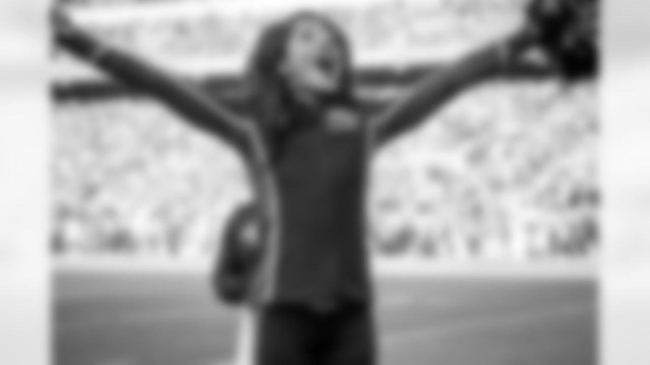 CHEER_WEB_120725-136