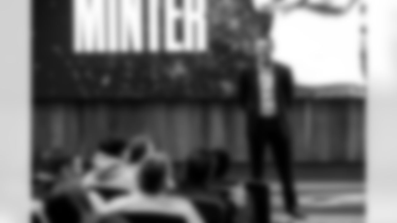 06_20260129_Minter_First_Day_sh_0371