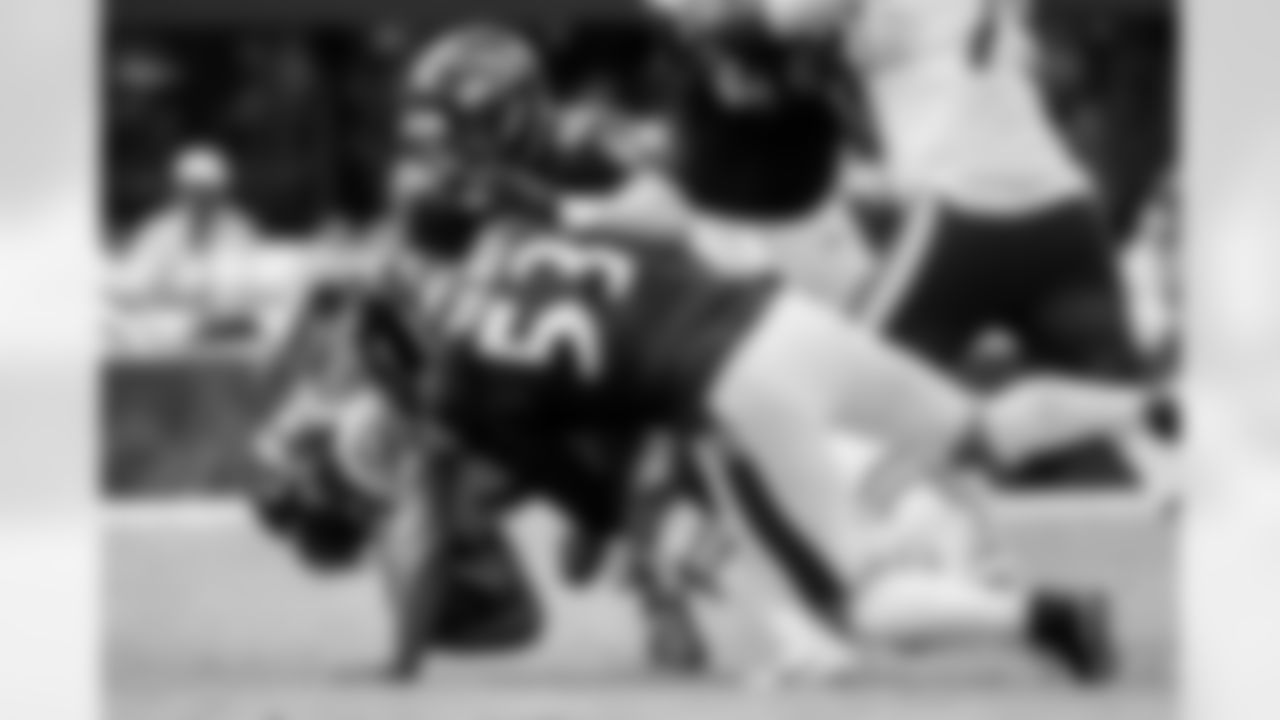 OLB Kyle Van Noy & ILB Teddye Buchanan