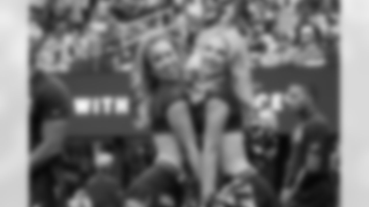 CHEER_WEB_101225-133