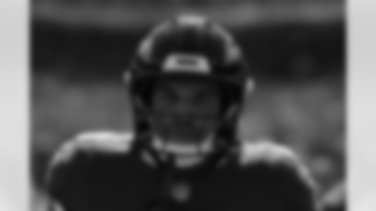 ILB Teddye Buchanan