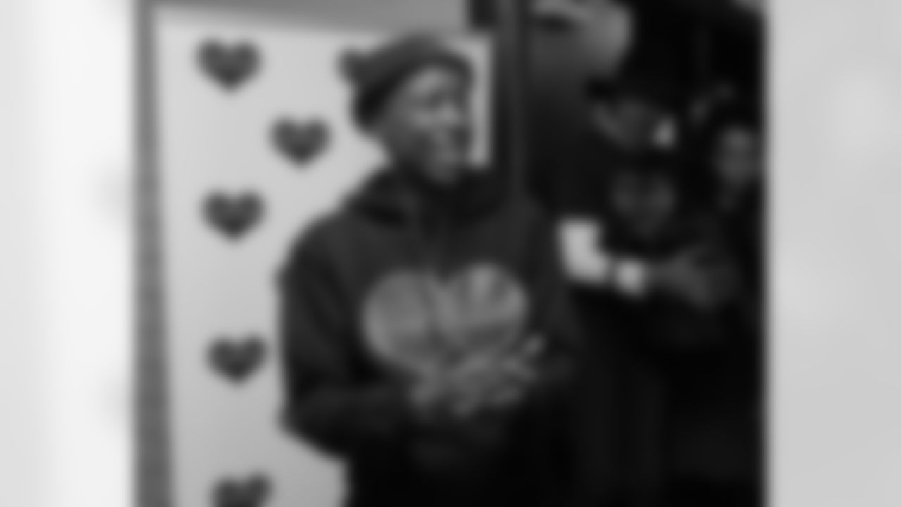 ThanksgivingTurkeys_112125ph47