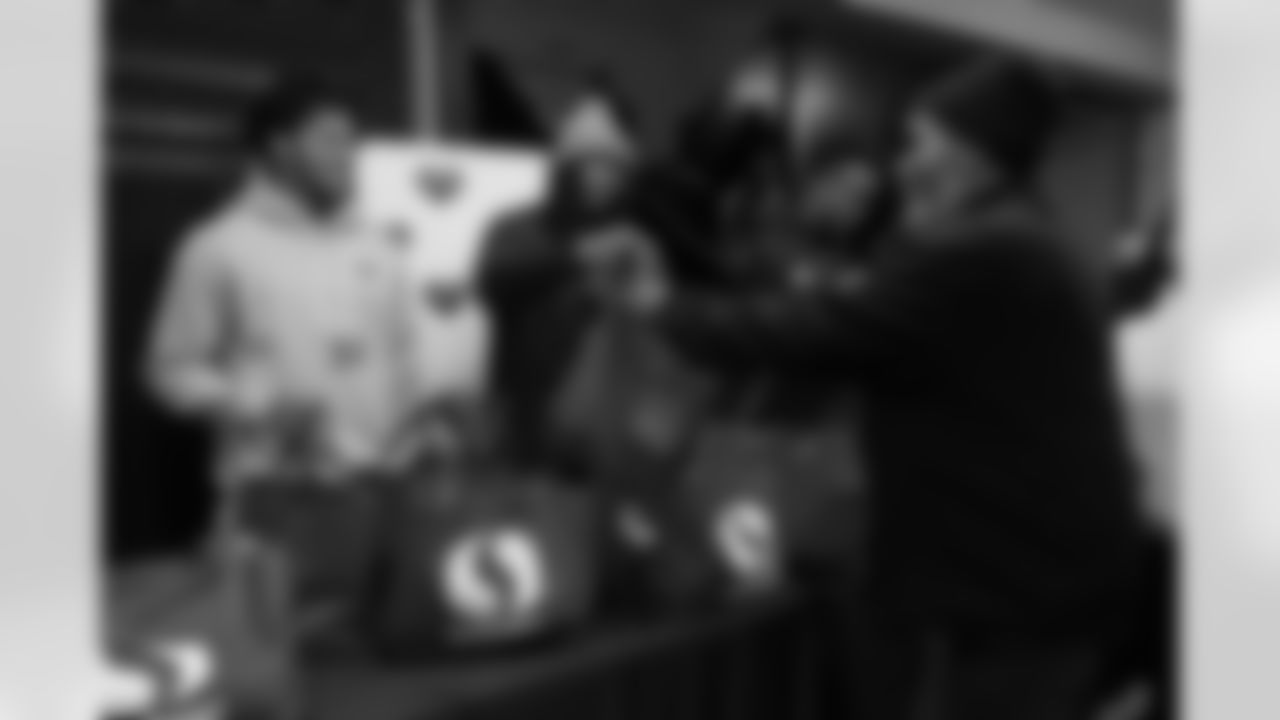 ThanksgivingTurkeys_112125ph55