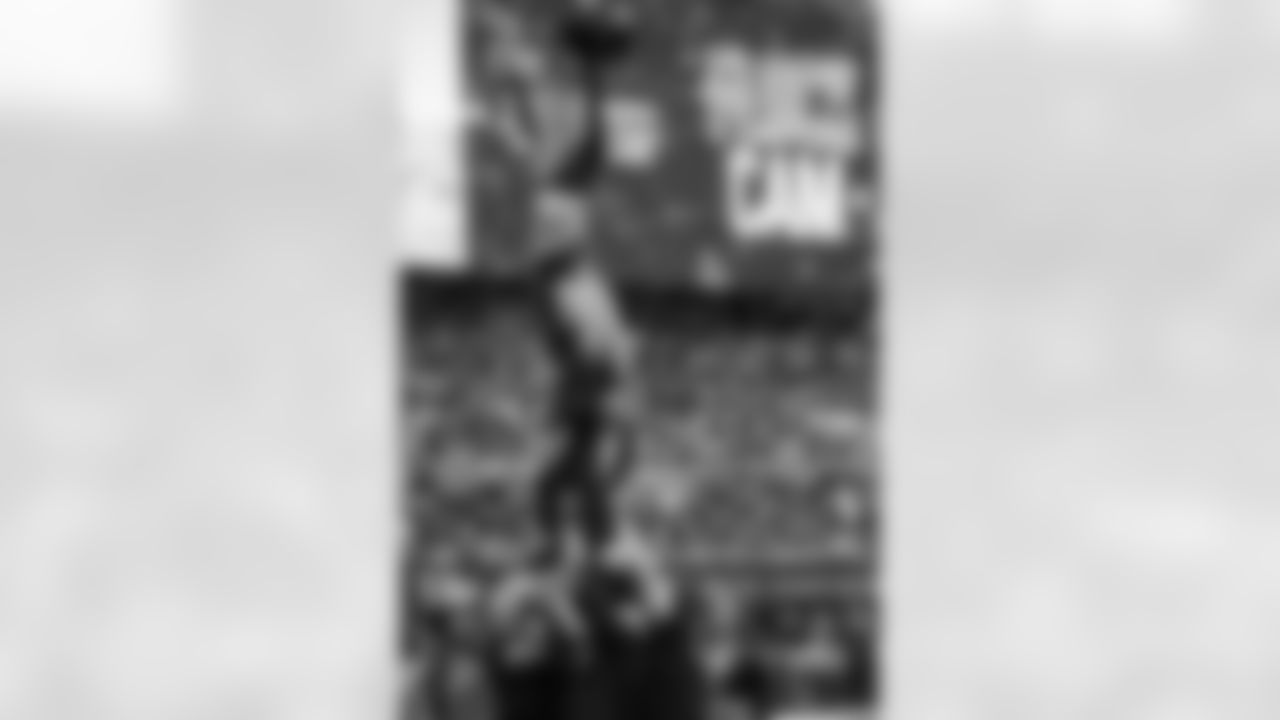 CHEER_WEB_112325-150