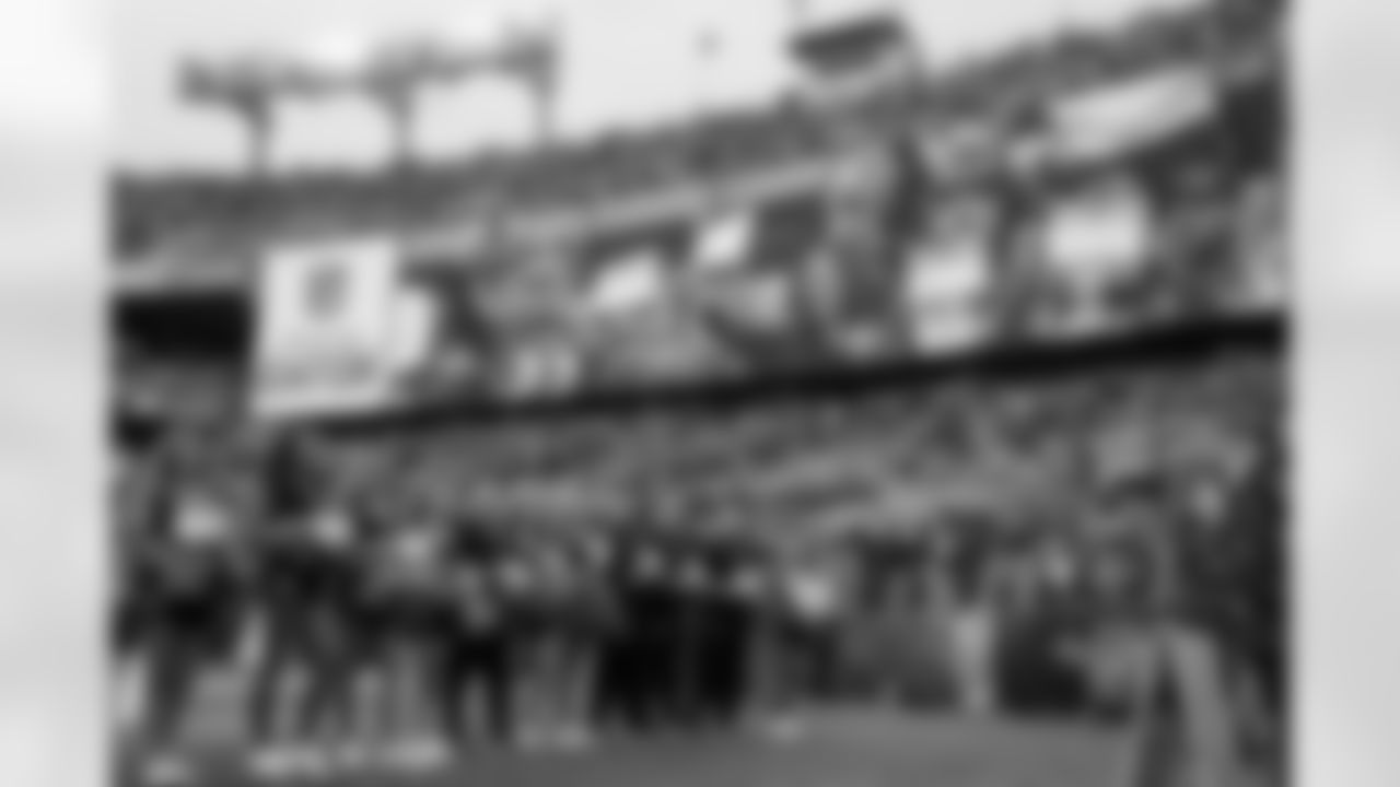 CHEER_WEB_101225-139