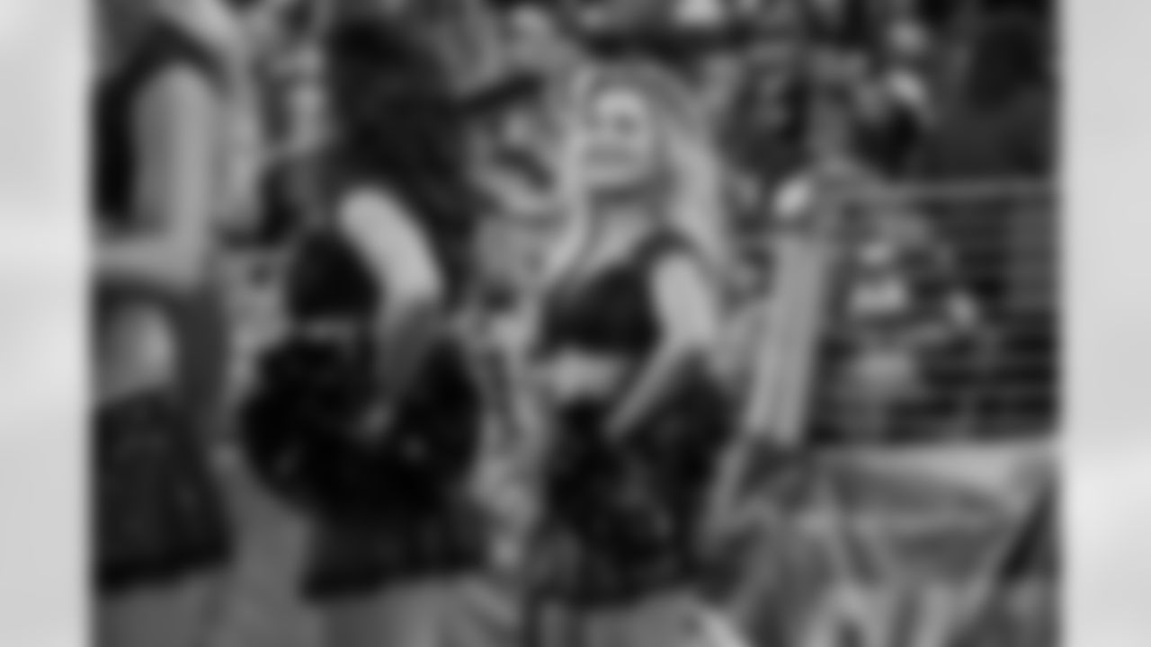 Cheer_VS_Colts-130