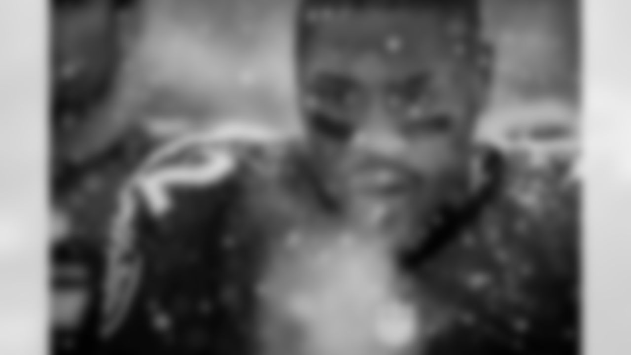 JonesJ120813sh01