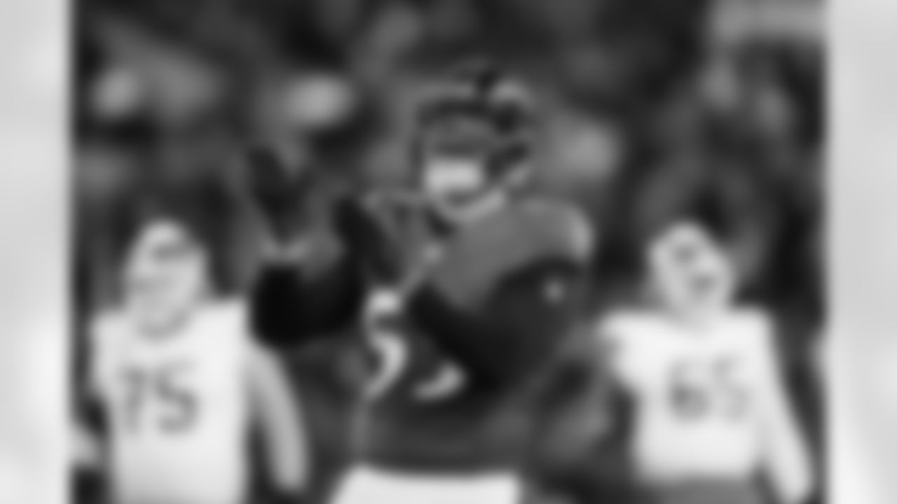 SAM No. 1 - Kyle Van Noy