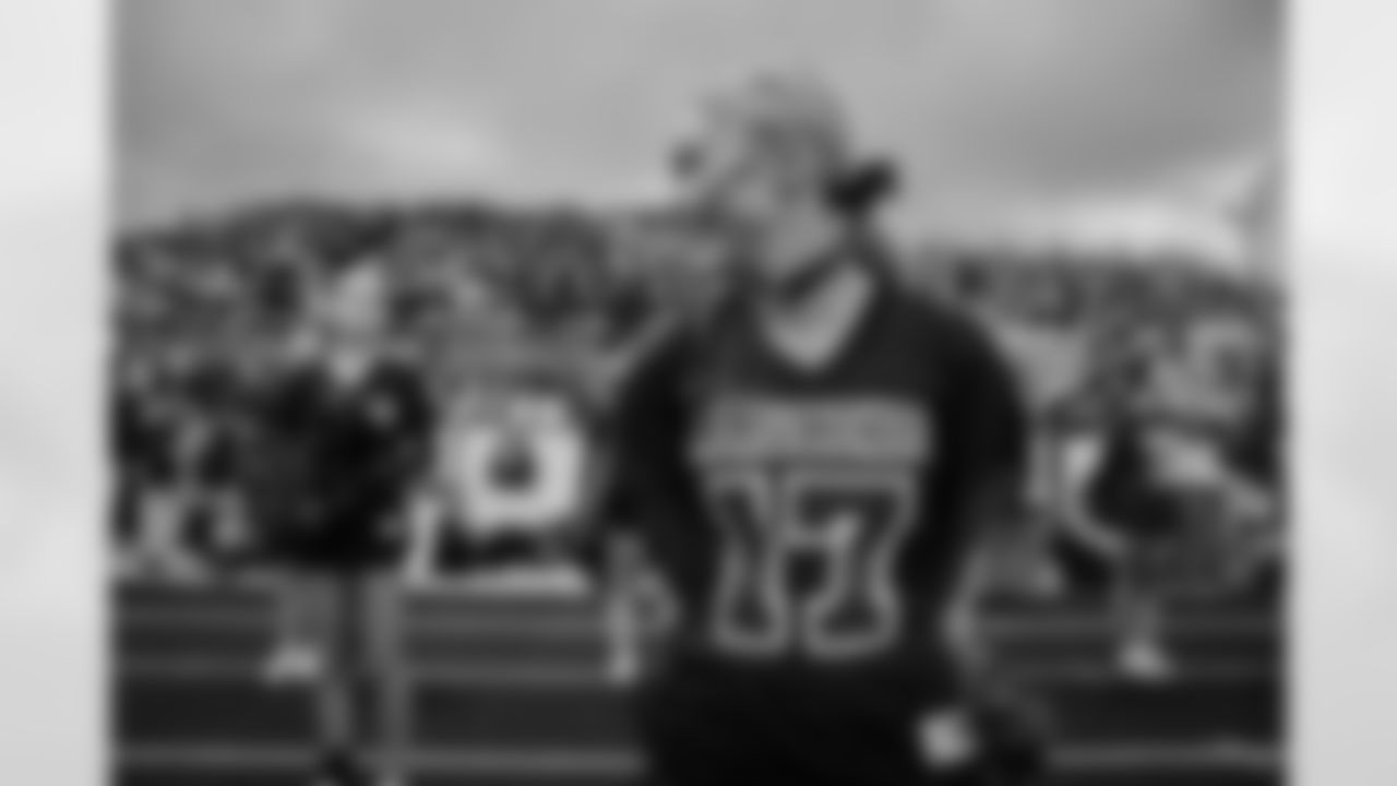 The Baltimore Ravens hosted the High School Football Showdown at the Linganore v. Oakdale HS football game on September 27, 2024 in Frederick, MD. WR Zay Flowers and TE Isiah Likely were in attendance along with Poe and cheer.