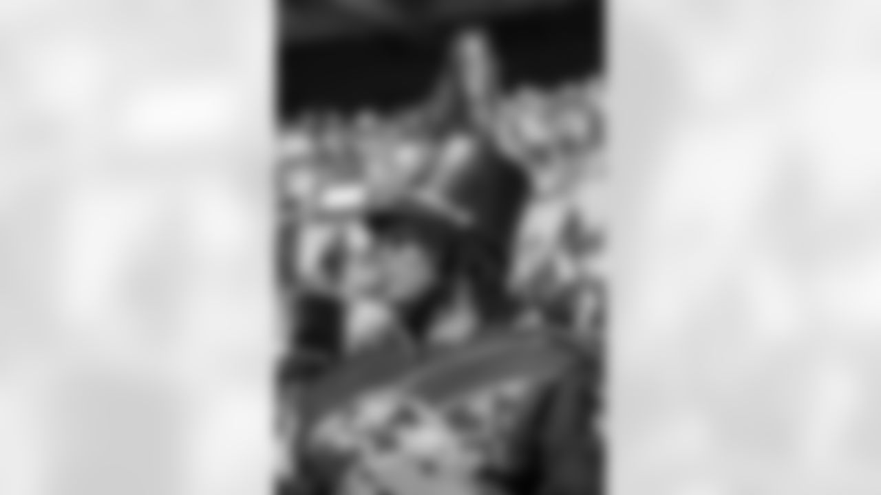 CHEER_FULL_102625-319