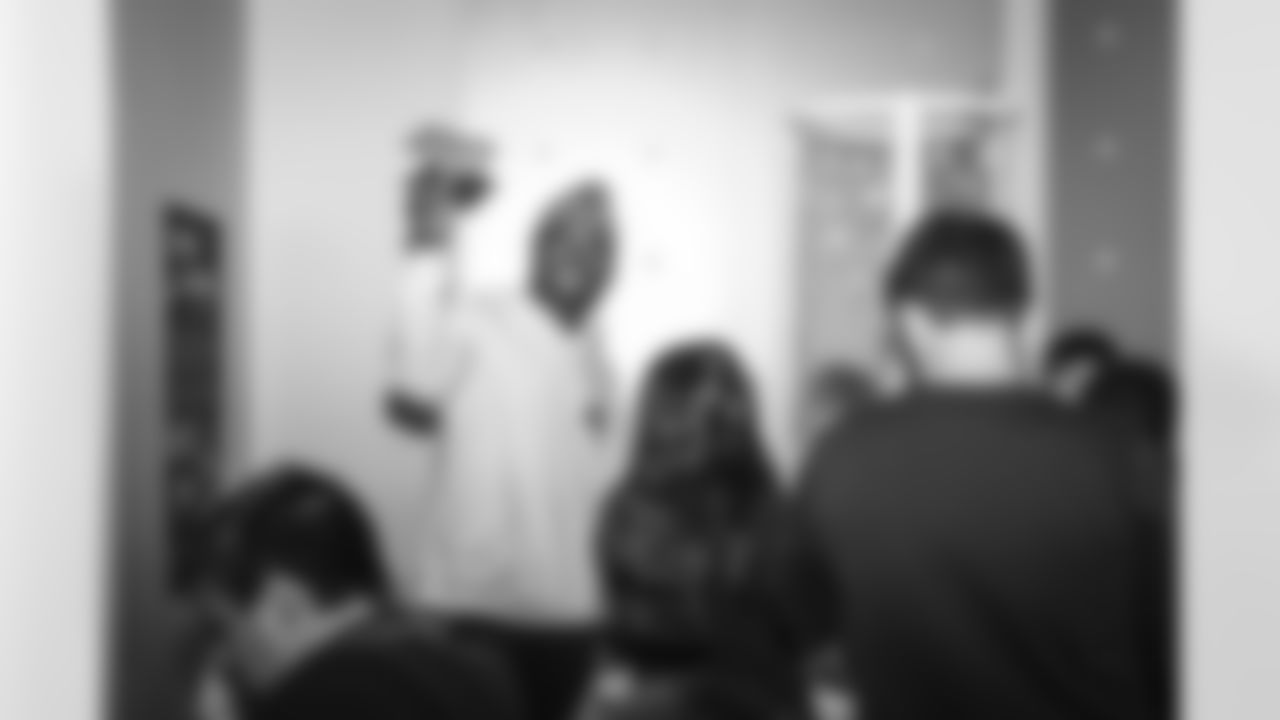 12202023 Terry McLaurin Holiday Event48518
