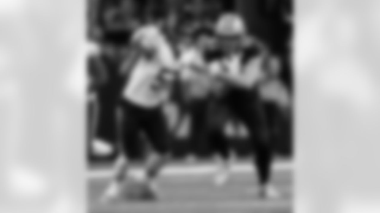 Check out the game action shots from the New Orleans Saints game against the Chicago Bears in Week 9 of the 2023 NFL season.
