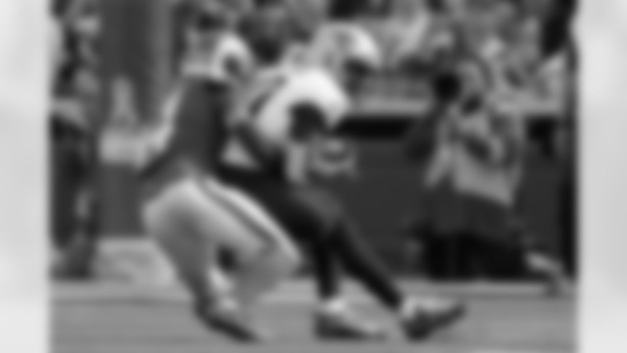 Check out the game action photos from the New Orleans Saints game against the Los Angeles Rams for Week 9 of the 2025 NFL season on Nov. 2, 2025 at SoFi Stadium.