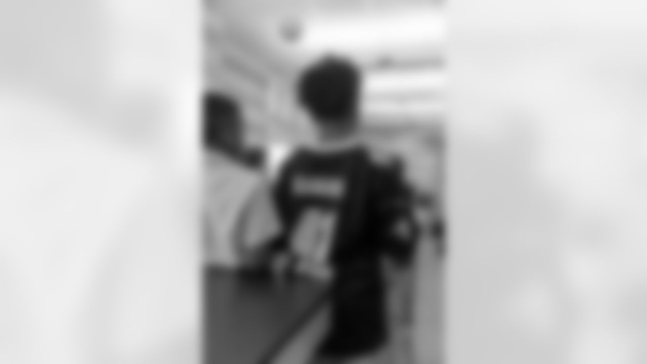 New Orleans Saints defensive end Cameron Jordan visited students and staff at Holy Cross School on Tuesday, Oct. 28, 2025.