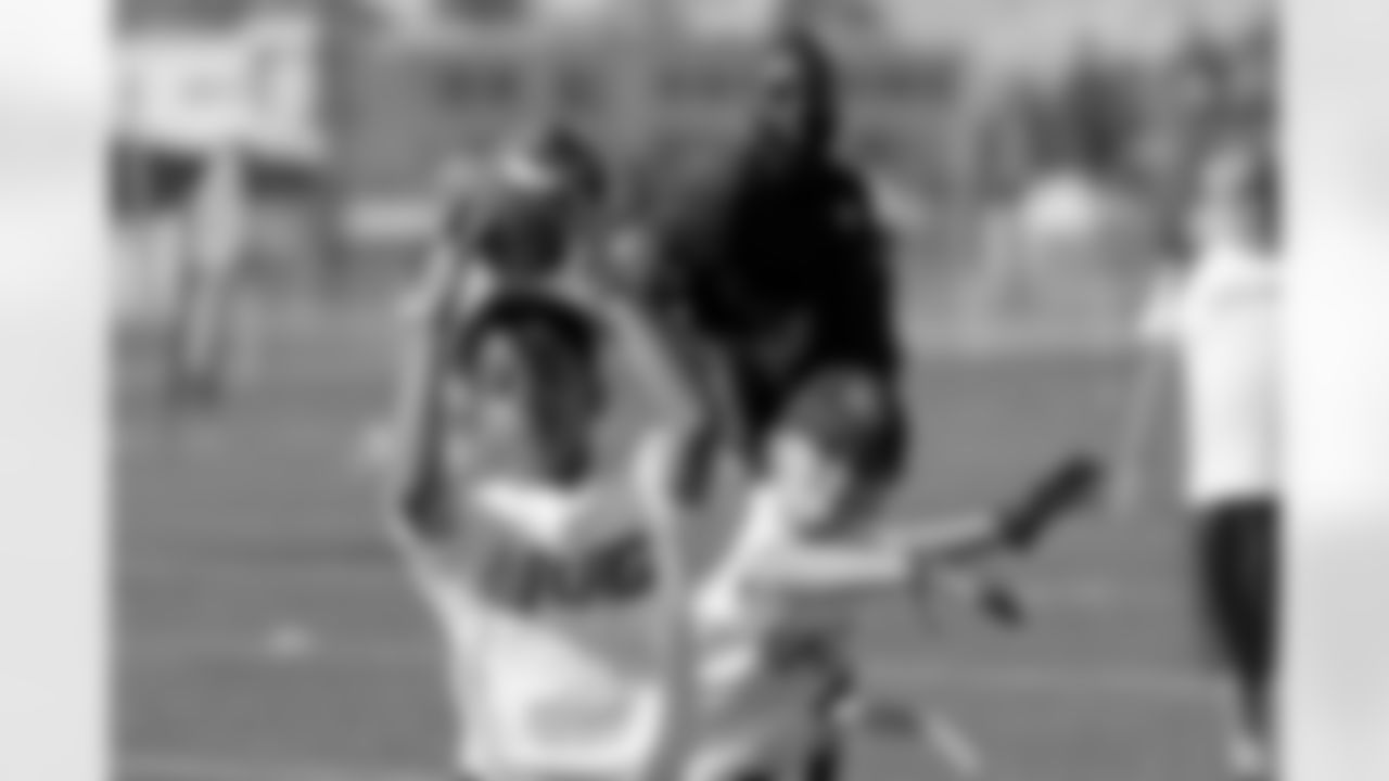 New Orleans Saints linebacker Demario Davis joined young athletes for a Play Football Experience and Flag Football clinic in Paris, France on Saturday, July 12, 2025.
