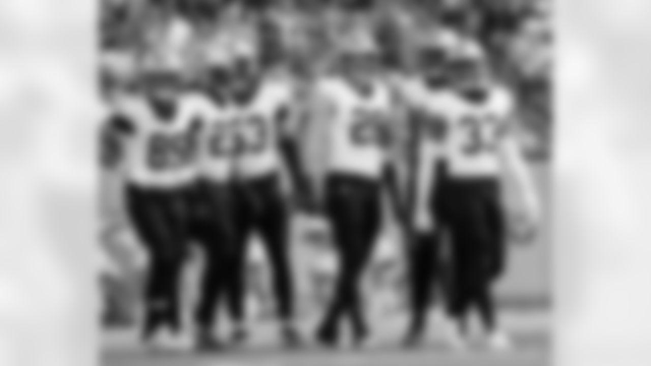 Check out the game action photos from the New Orleans Saints game against the Tennessee Titans for Week 17 of the 2025 NFL season on Dec. 28, 2025 at Nissan Stadium.