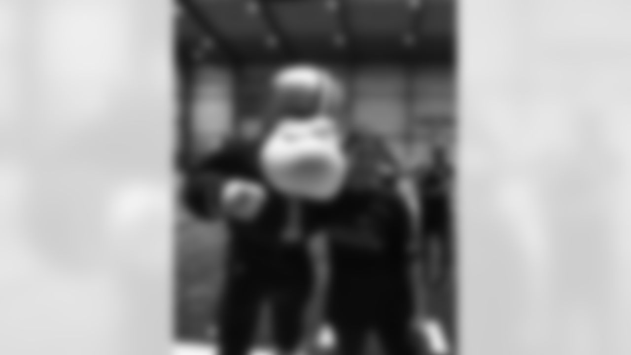 New Orleans Saints and Verizon hosted an MVP community workout with Saints legends Devery Henderson, Garrett Hartley, and Michael Lewis at the Ochsner Sports Performance Center on Wednesday, Nov. 19, 2025.