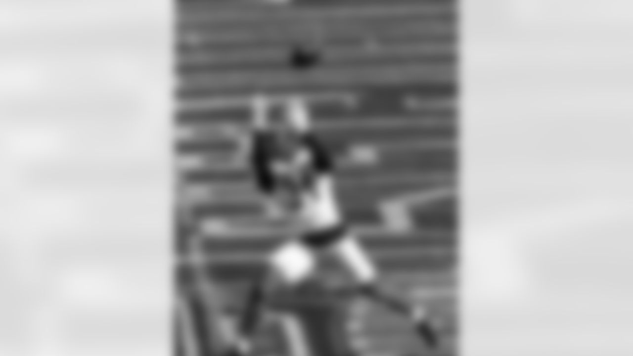 Check out photos from Day 3 of practices at the 2026 Panini Senior Bowl in Mobile, Ala. on Thursday, Jan. 30, featuring top NFL Draft prospects. Associate Head Coach and Running Backs Coach Joel Thomas, Quarterbacks Coach Scott Tolzien, Linebackers Coach Peter Sirmon, Assistant Special Teams Coach Kyle Wilber, Assistant Defensive Backs Coach Robert Blanton, and Assistant to the Head Coach Mike Martinez continue working with players.