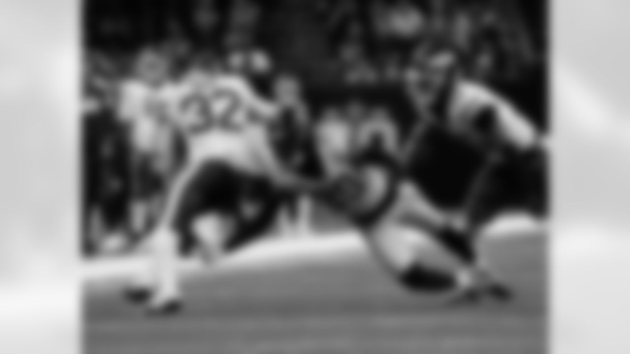 Check out the best photos of the New Orleans defense in their game against the New York Jets for Week 16 of the 2025 NFL season on Dec. 21, 2025, at Caesars Superdome.