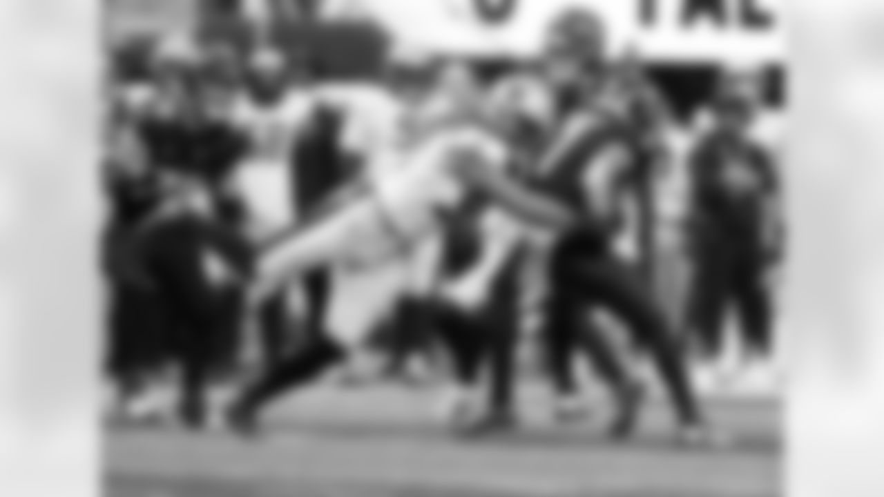 Check out the game action photos from the New Orleans Saints game against the Atlanta Falcons for Week 18 of the 2025 NFL season on Jan. 4, 2026 at Mercedes-Benz Stadium.