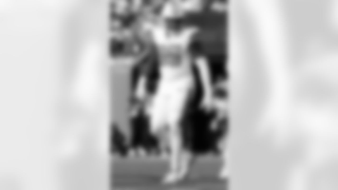 Check out the game action photos from the New Orleans Saints game against the Carolina Panthers for Week 10 of the 2025 NFL season on Nov. 9, 2025 at Bank of America Stadium.