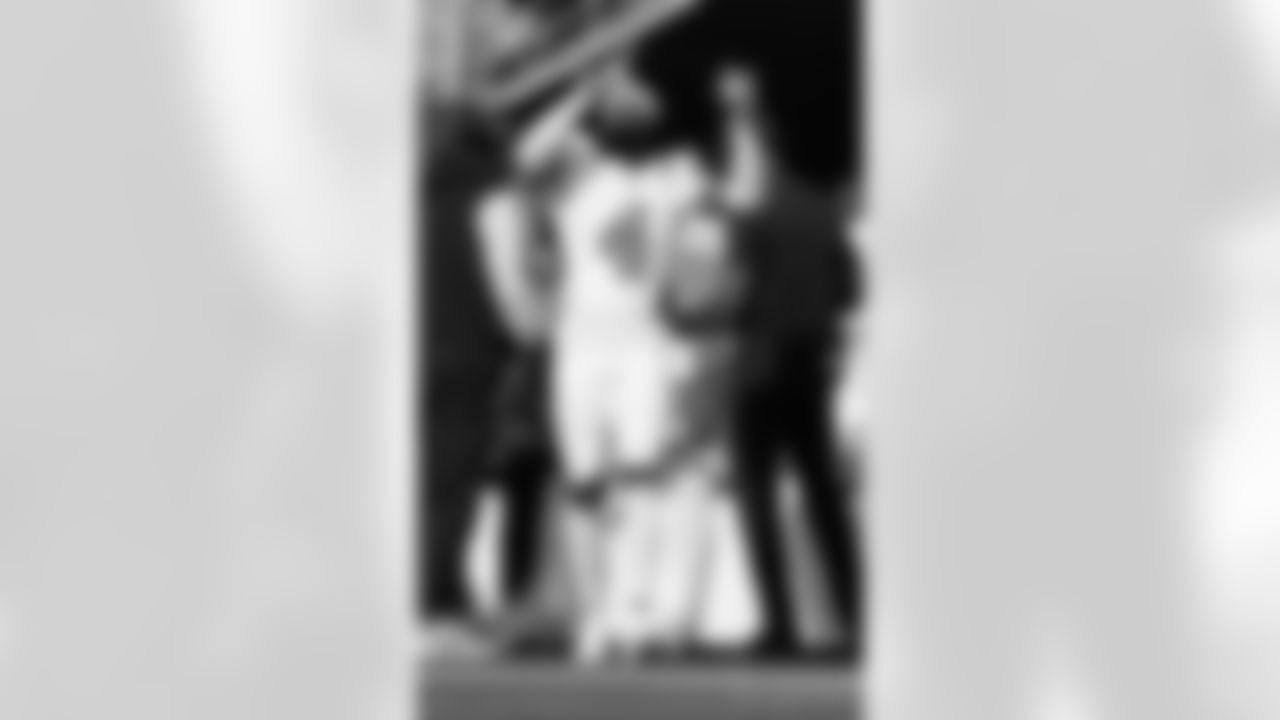 Check out the game action photos from the New Orleans Saints game against the Carolina Panthers for Week 10 of the 2025 NFL season on Nov. 9, 2025 at Bank of America Stadium.