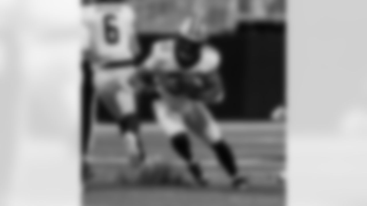 Check out the game action photos from the New Orleans Saints game against the Atlanta Falcons for Week 18 of the 2025 NFL season on Jan. 4, 2026 at Mercedes-Benz Stadium.