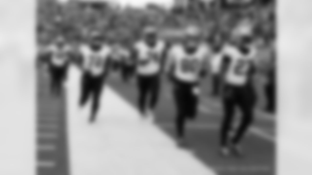 Check out the pregame photos from the New Orleans Saints game against the Tennessee Titans for Week 17 of the 2025 NFL season on Dec. 28, 2025 at Nissan Stadium.