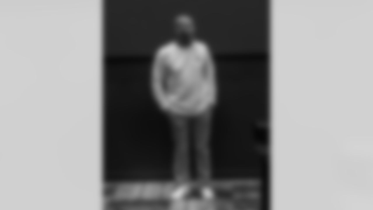 New Orleans Saints head athletic trainer Shone Gipson and tight end Juwan Johnson hosted an Athletic Trainers of the Week banquet for Ochsner Andrews Orthopedics & Sports Medicine, which included a tour of the Ochsner Sports Performance Center on January 28, 2026.