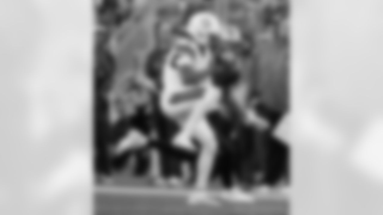 Check out the game action photos from the New Orleans Saints game against the Carolina Panthers for Week 10 of the 2025 NFL season on Nov. 9, 2025 at Bank of America Stadium.