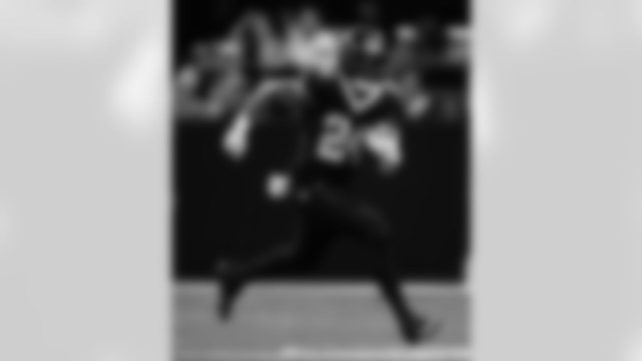 Check out the game action photos from the New Orleans Saints game against the Atlanta Falcons for Week 12 of the 2025 NFL season on Nov. 23, 2025 at the Caesars Superdome.