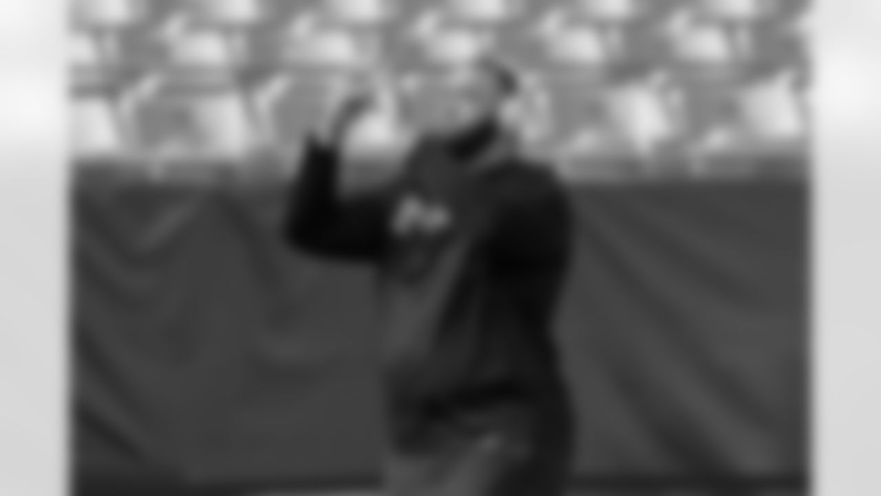 Check out the pregame photos from the New Orleans Saints game against the Carolina Panthers for Week 10 of the 2025 NFL season on Nov. 9, 2025 at Bank of America Stadium.